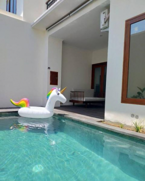 Al Mare Villa, New 3BR Modern Comfy Villa, Private Pool Seminyak